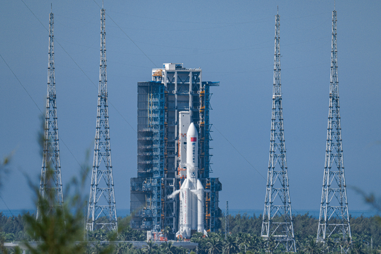 姚鹏-长征5B-Y3运载火箭搭载问天实验舱（长边1500像素）.jpg