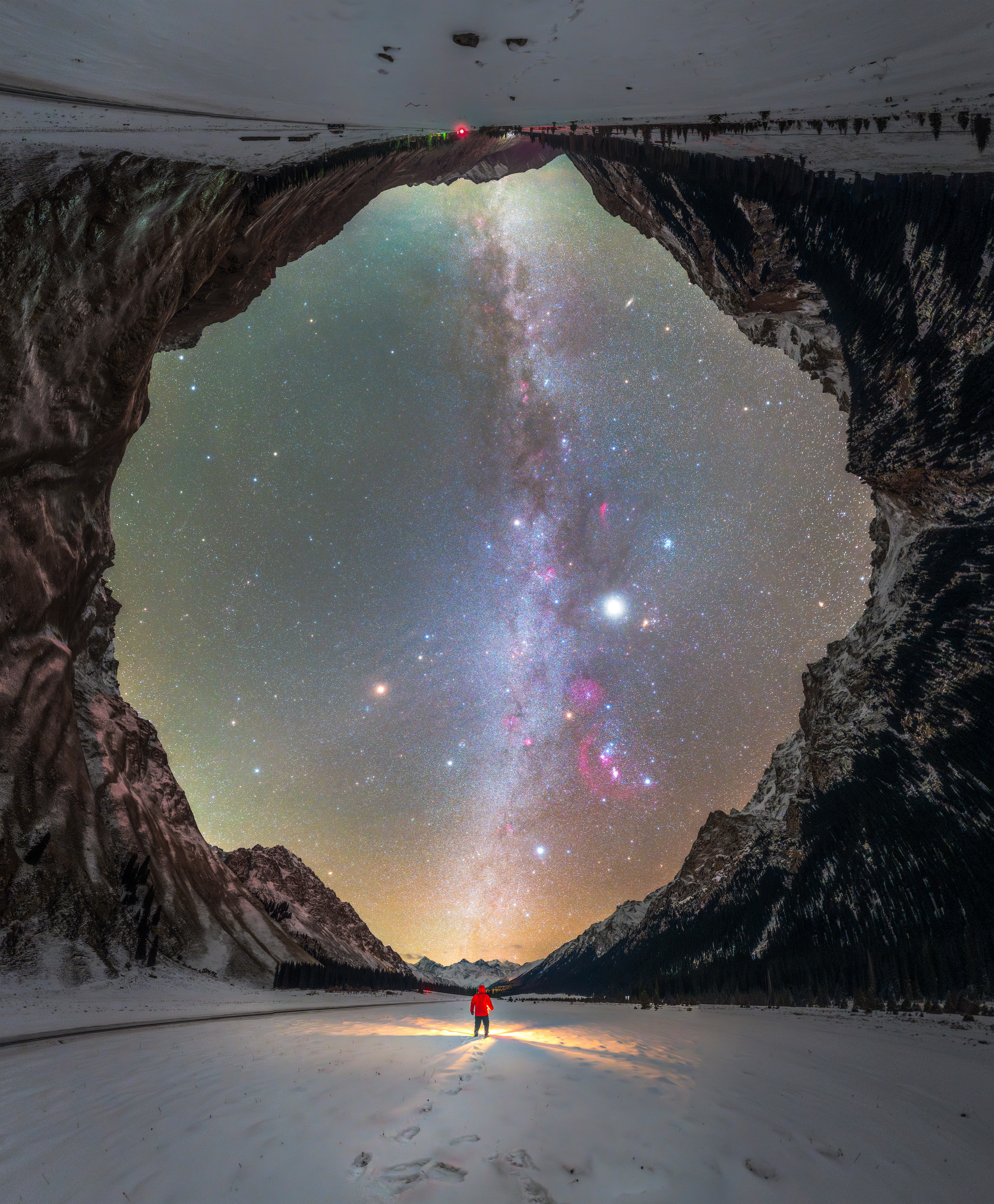 夏塔星空之门 高.jpg